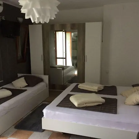 Dana Apartmán *