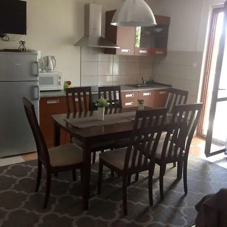 Apartment Dana Sukosan