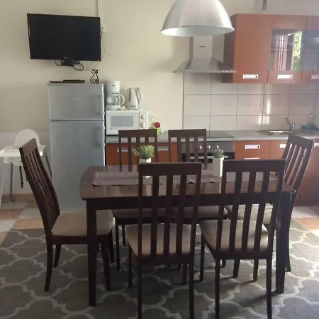 Dana Apartment *