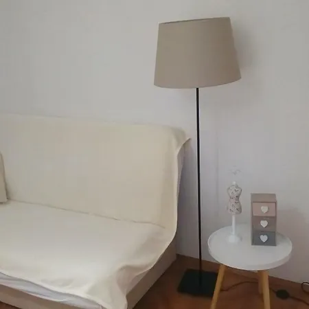 Dana Apartment *
